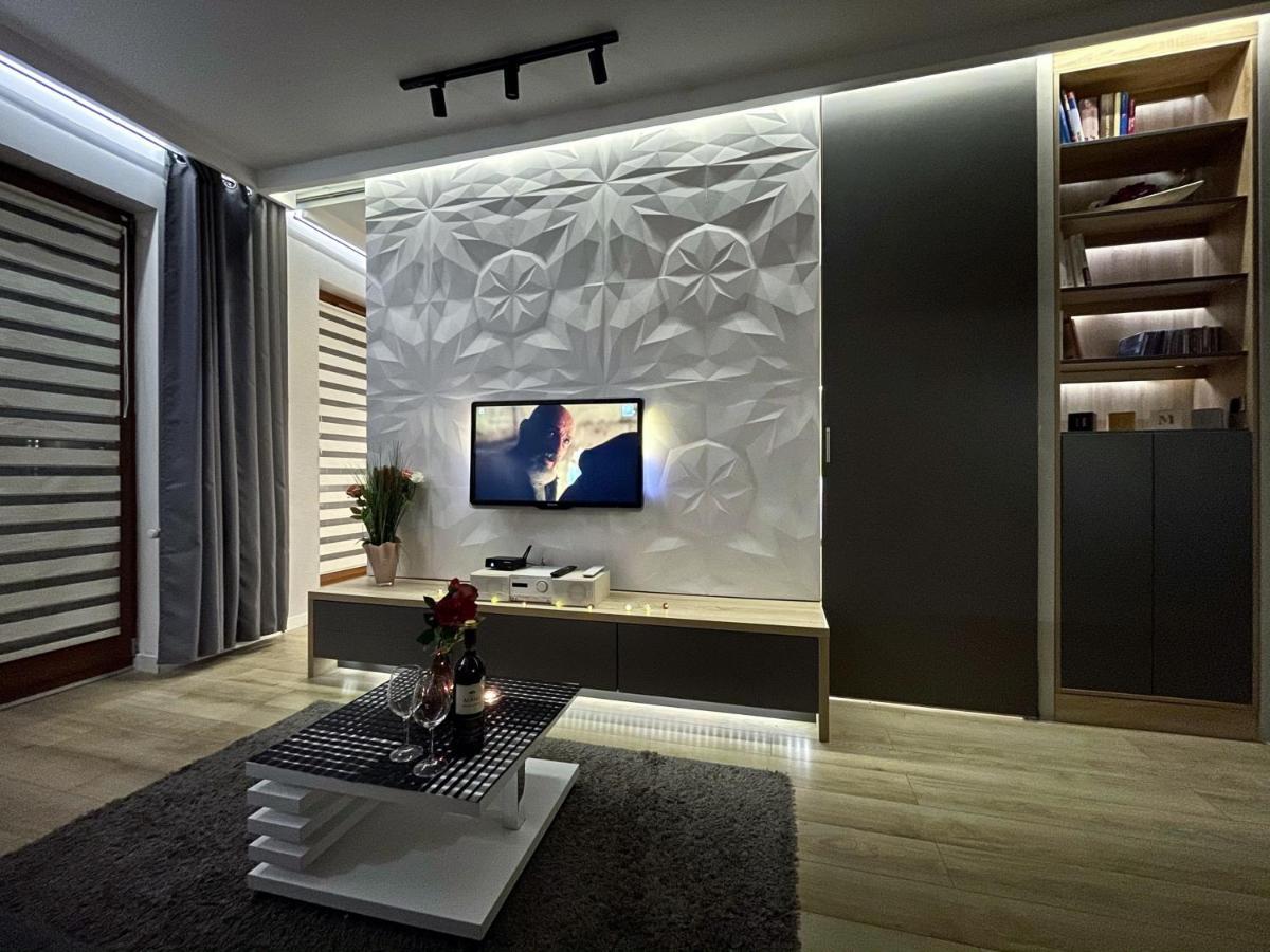 4Uapart-Apartment Suite Platan Grey シフィノウイシチェ エクステリア 写真