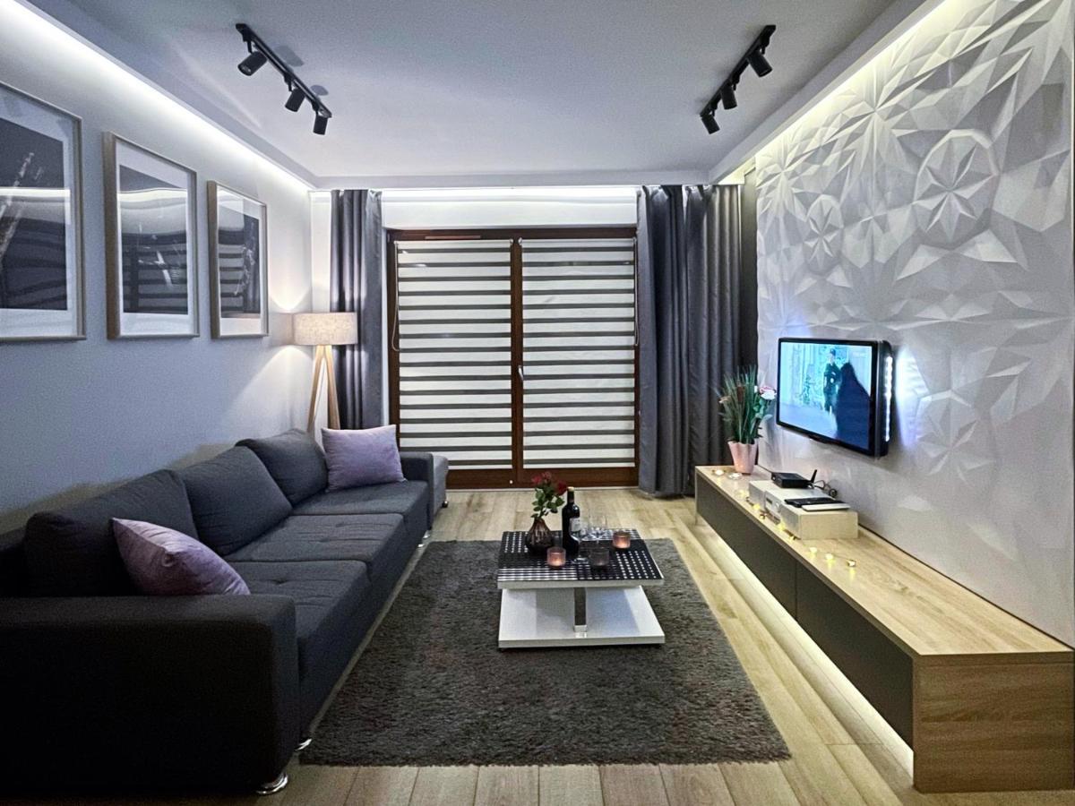 4Uapart-Apartment Suite Platan Grey シフィノウイシチェ エクステリア 写真