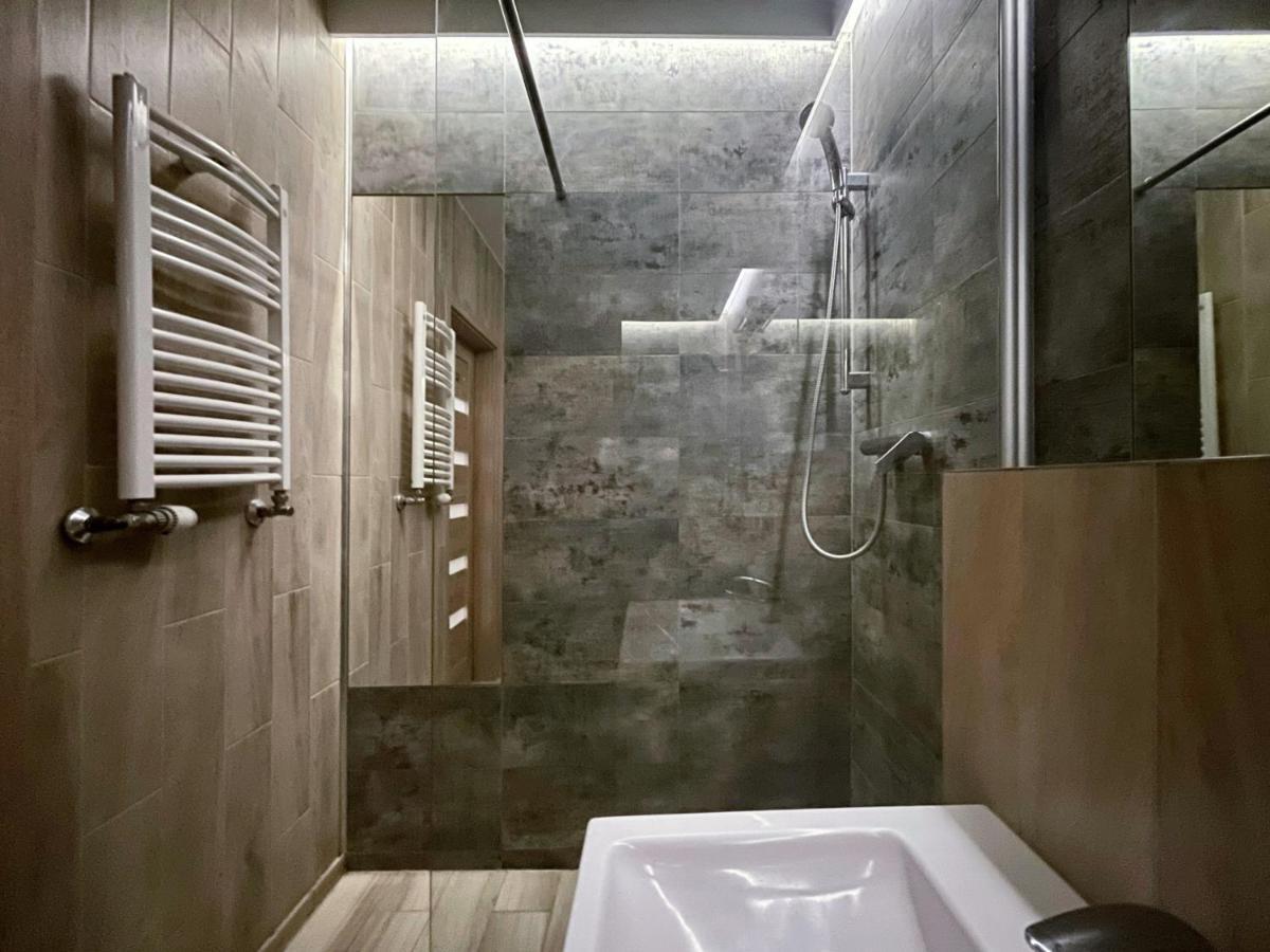 4Uapart-Apartment Suite Platan Grey シフィノウイシチェ エクステリア 写真